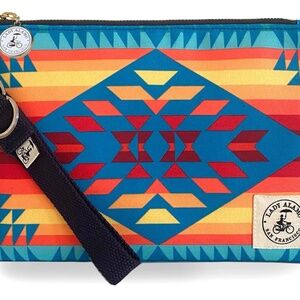Miss Zip Wristlet: Desert Diamond
